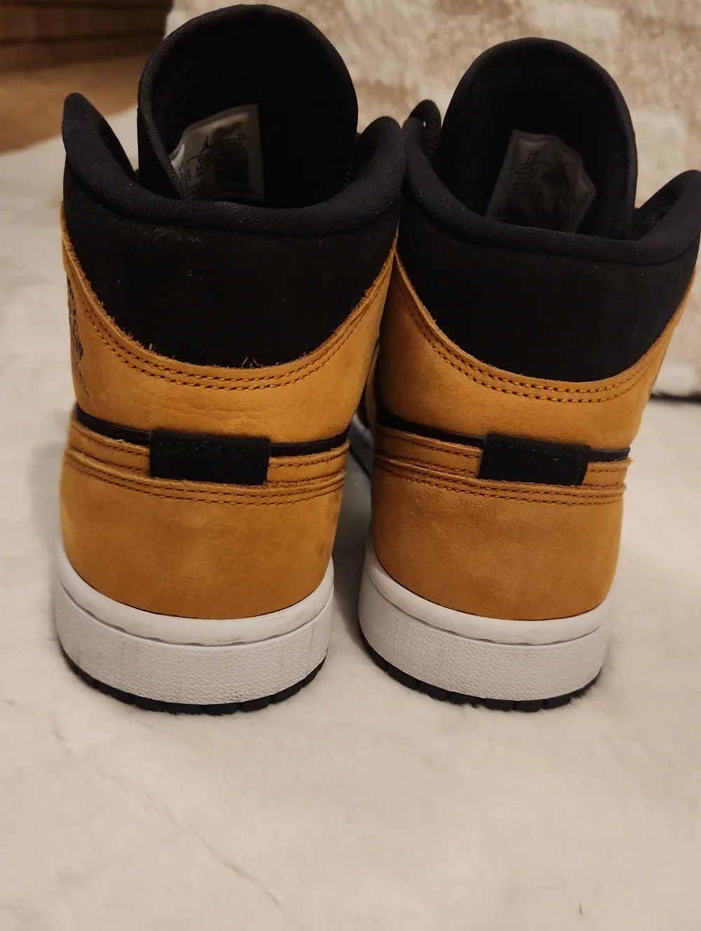 Nike Air Jordan 1 Mid SE Desert Ochre 7.5